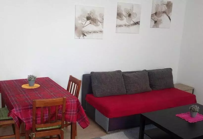 پانسیون Penzion Apartmány Zlín