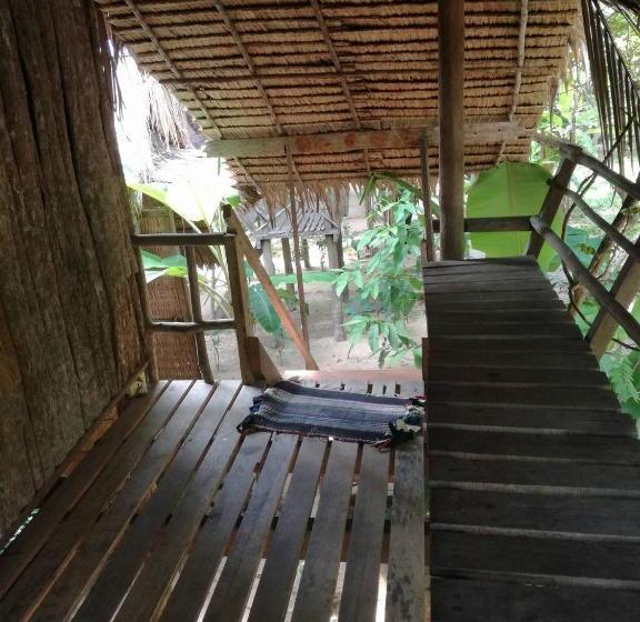 بنسيون Samon Village