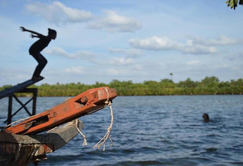 بنسيون Samon Village