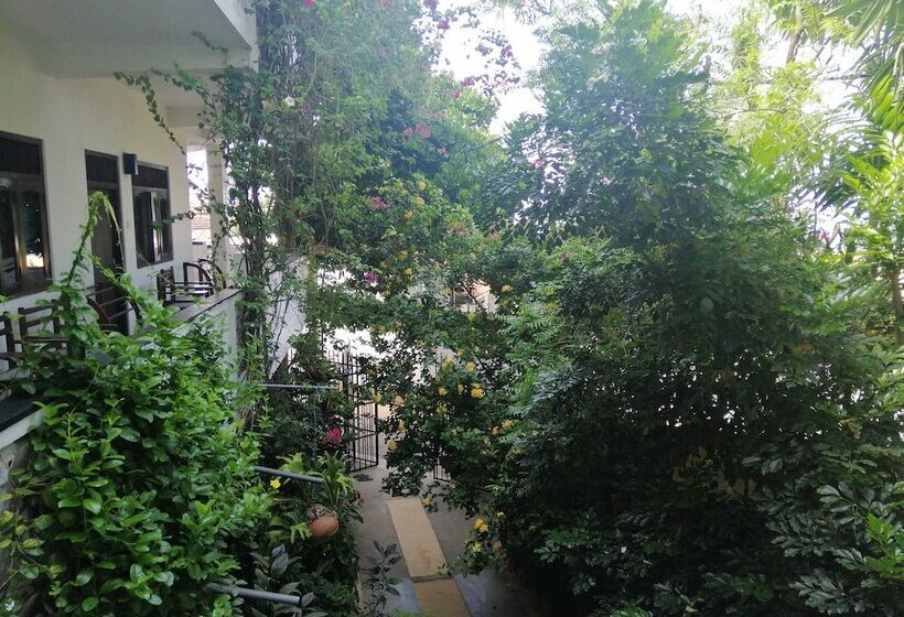 פנסיון Unawatuna Beach Bungalow