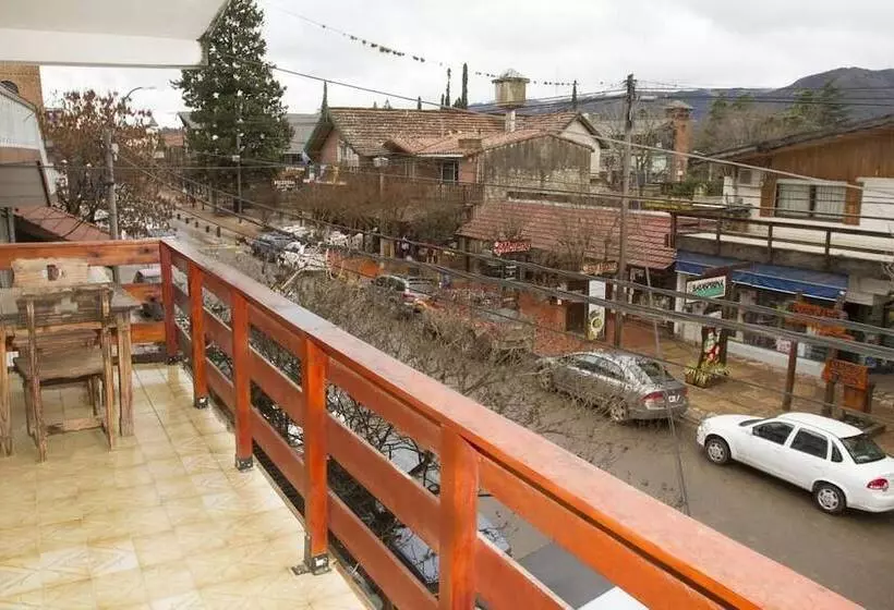 Retkeilymaja Posada Del Centro