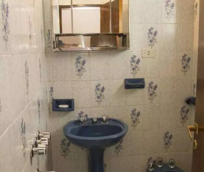 Retkeilymaja Posada Del Centro