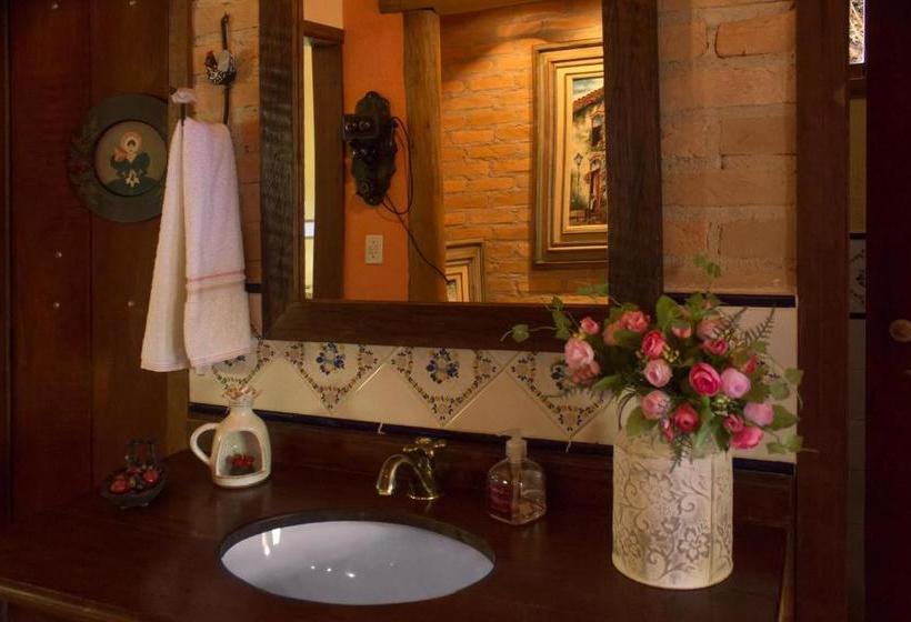 ユースホステル Pousada Villa Rhústica