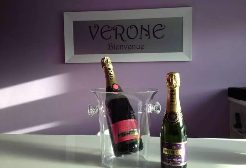 هتل V E R O N E   Rooms & Suites   Liège   Rocourt