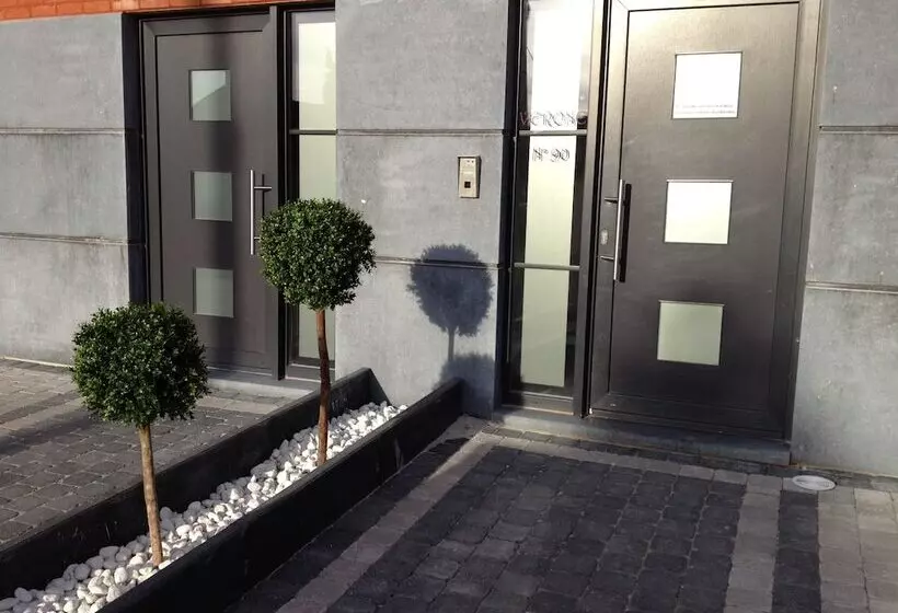 هتل V E R O N E   Rooms & Suites   Liège   Rocourt