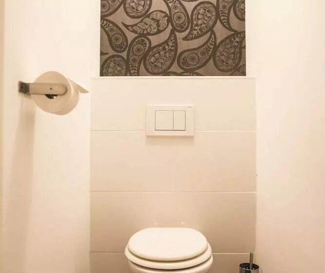 هتل V E R O N E   Rooms & Suites   Liège   Rocourt