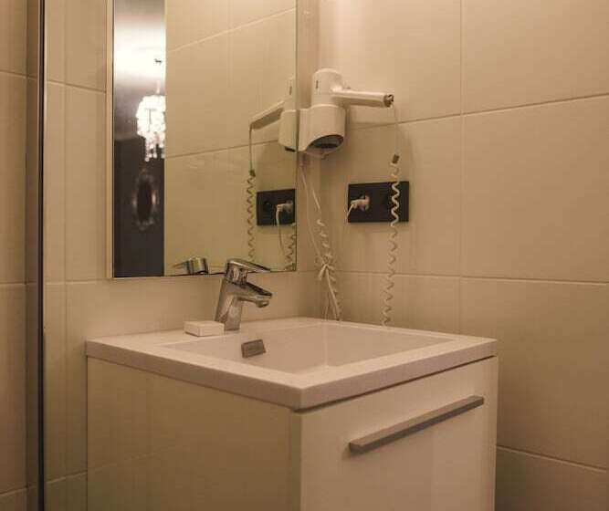 Hotel V E R O N E   Rooms & Suites   Liège   Rocourt