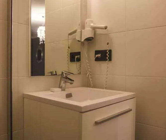 هتل V E R O N E   Rooms & Suites   Liège   Rocourt