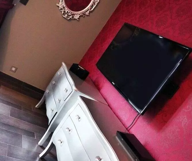 هتل V E R O N E   Rooms & Suites   Liège   Rocourt