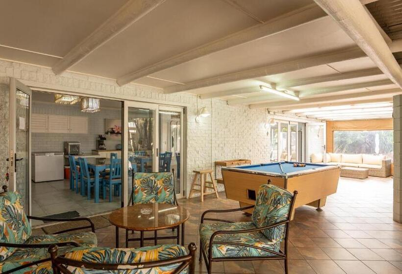 ペンション Beach Cabanas