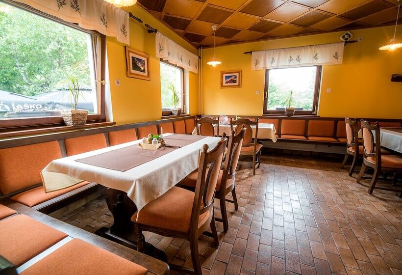 پانسیون Bed&breakfast Hisa Resje