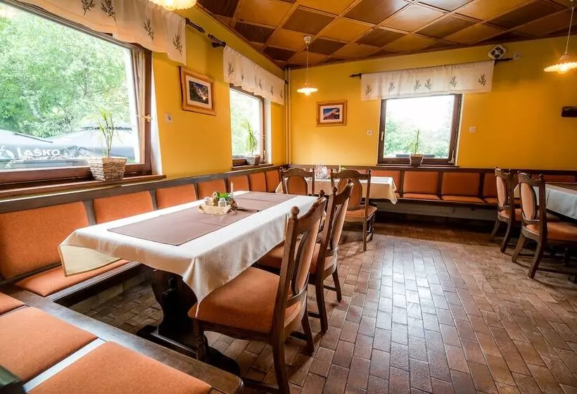 پانسیون Bed&breakfast Hisa Resje