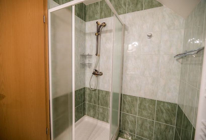 پانسیون Bed&breakfast Hisa Resje