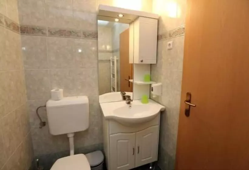 پانسیون Bed&breakfast Hisa Resje