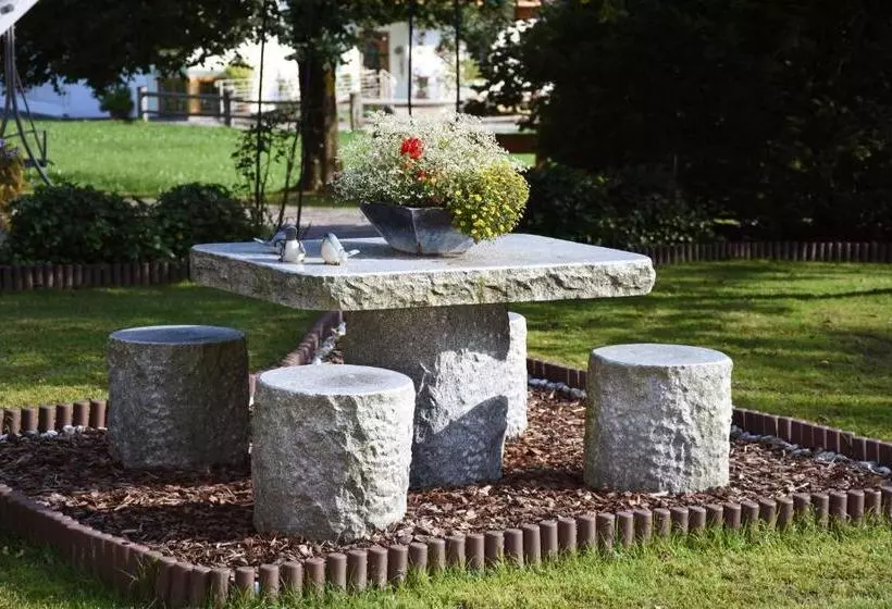 Majatalo Hirzingerhof