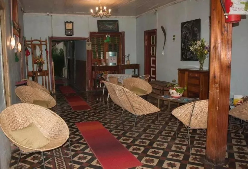 ペンション Hostel 1760