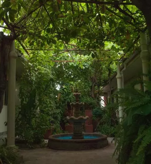 ペンション Hostel 1760