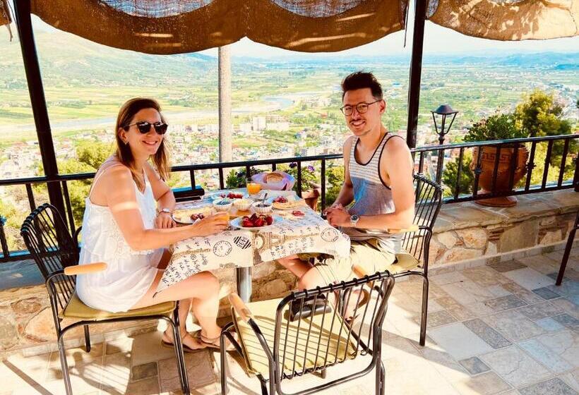 膳宿费 Kris Guesthouse