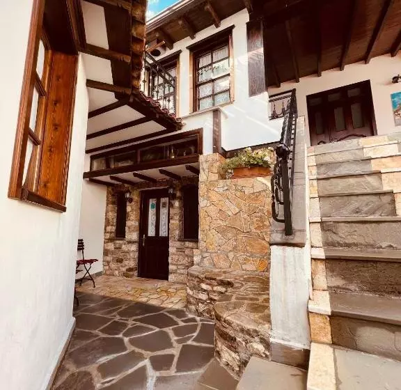 ペンション Kris Guesthouse