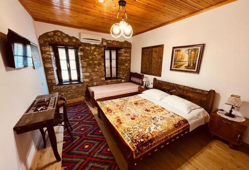 ペンション Kris Guesthouse