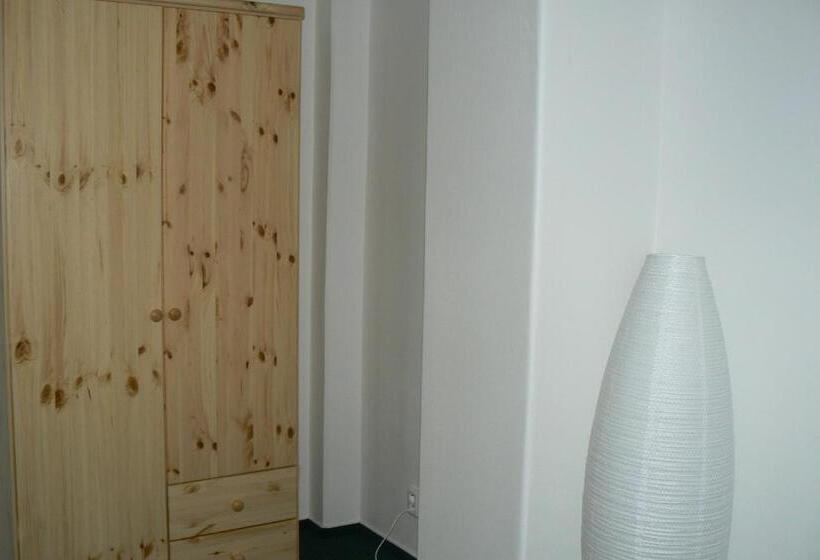 پانسیون Penzion Na Vápence