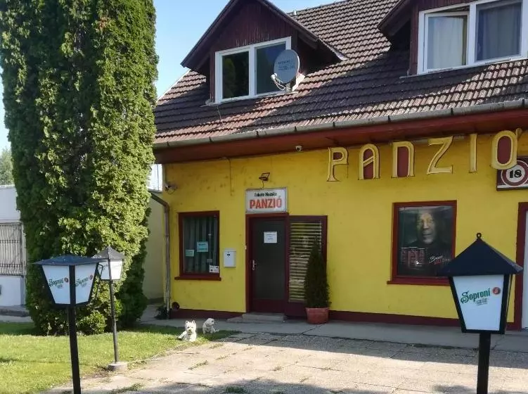 Fekete Macska Panzió