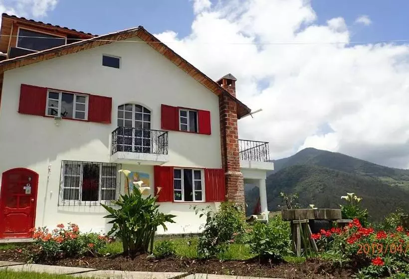 Hosteria Rose Cottage