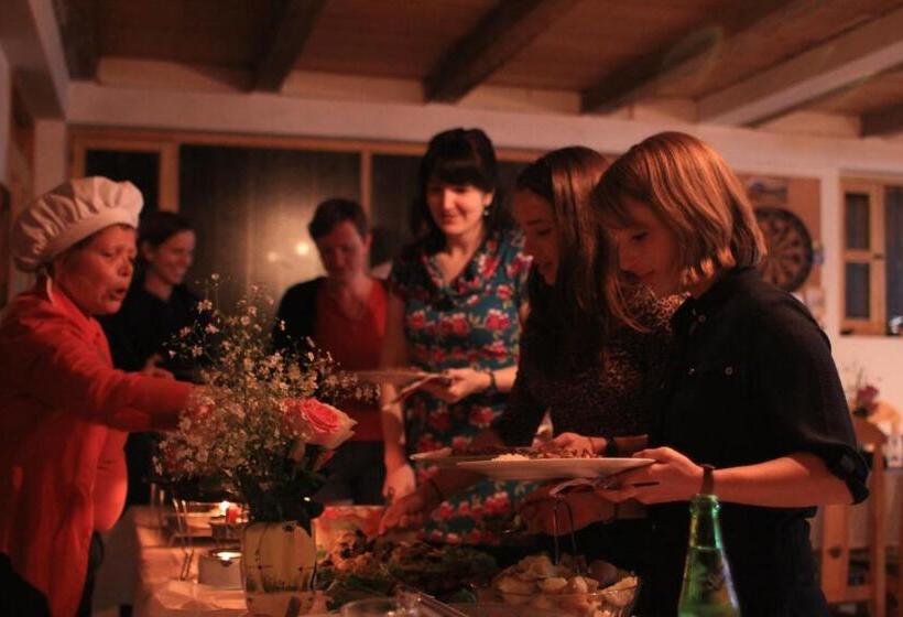 Hosteria Rose Cottage