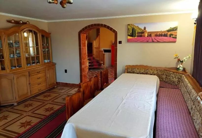 پانسیون Casa Neagu