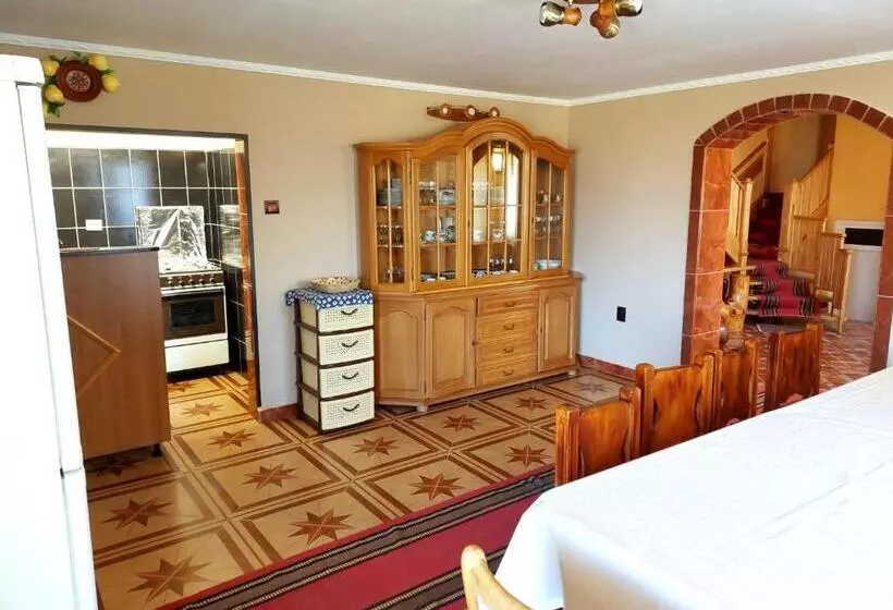 پانسیون Casa Neagu