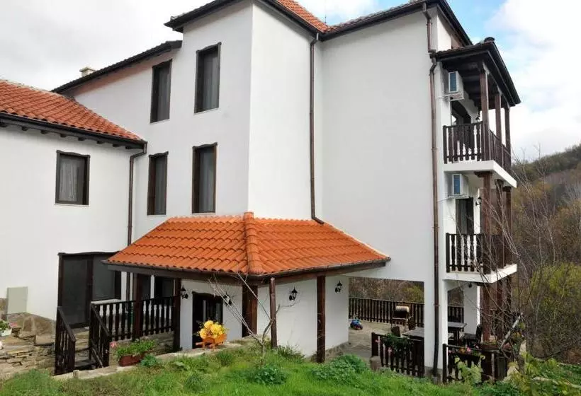 Majatalo Family Hotel And Restaurant Plamena