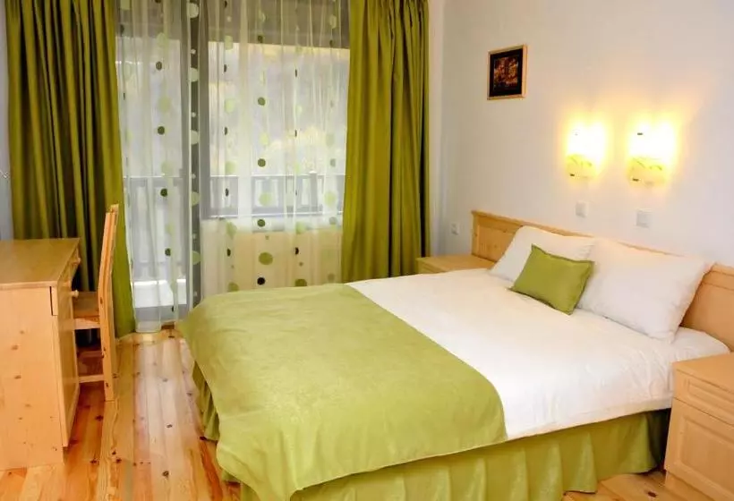 Majatalo Family Hotel And Restaurant Plamena