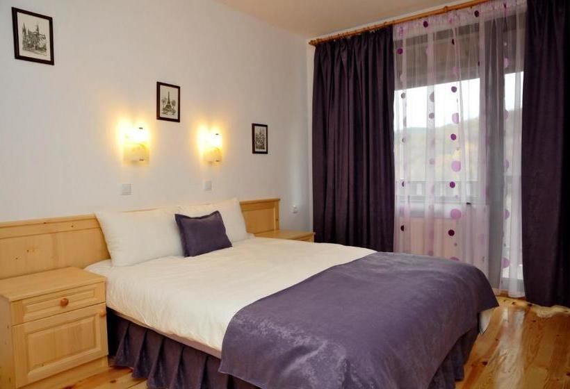 펜션 Family Hotel And Restaurant Plamena