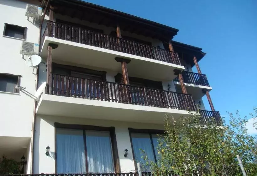 Majatalo Family Hotel And Restaurant Plamena