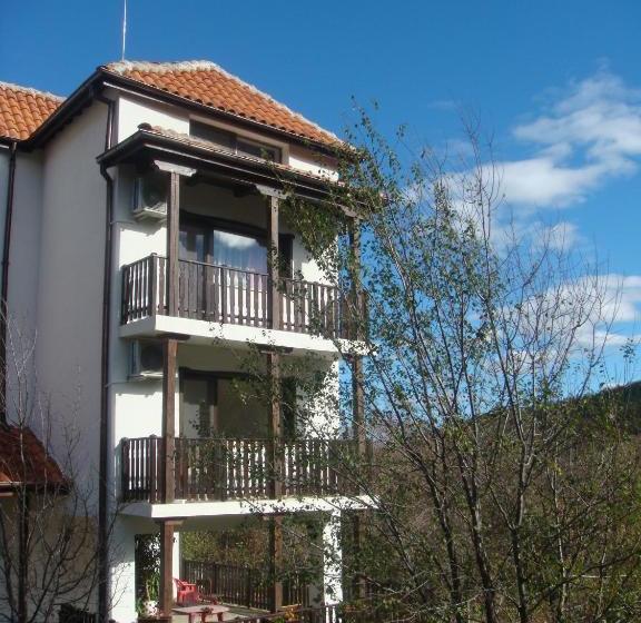 펜션 Family Hotel And Restaurant Plamena