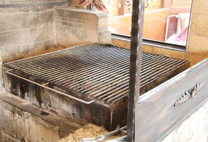 پانسیون Guest House Arvaj