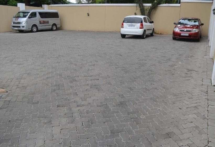 Пансион Henry George Guest House