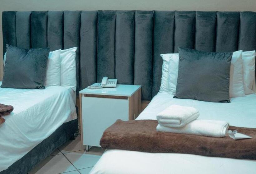 Пансион Henry George Guest House