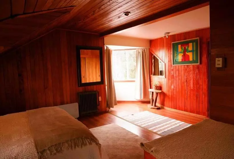 ペンション Hostel Capanegra