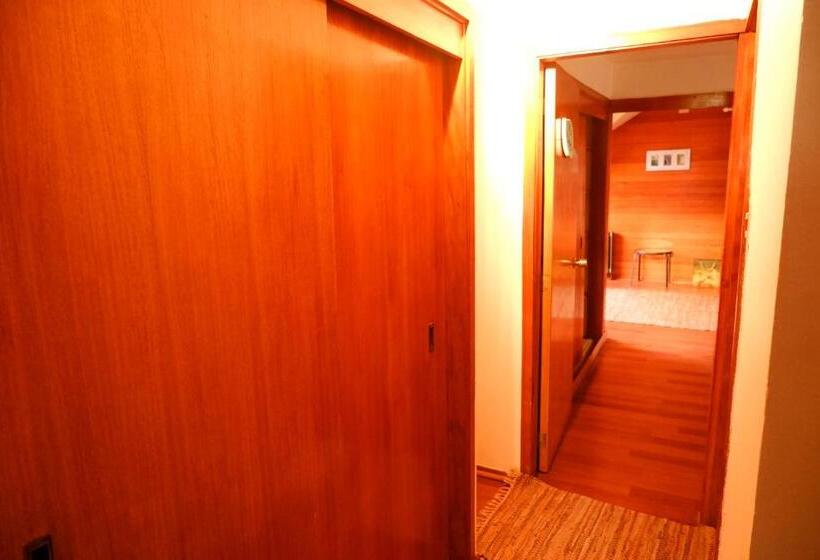 بنسيون Hostel Capanegra