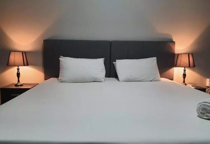 Majatalo Housemartin Guest House