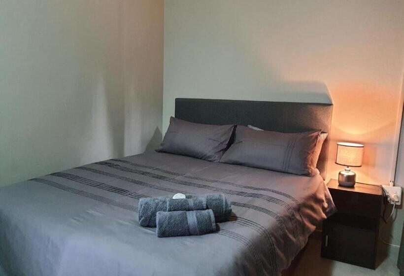 Pension Housemartin Guest House