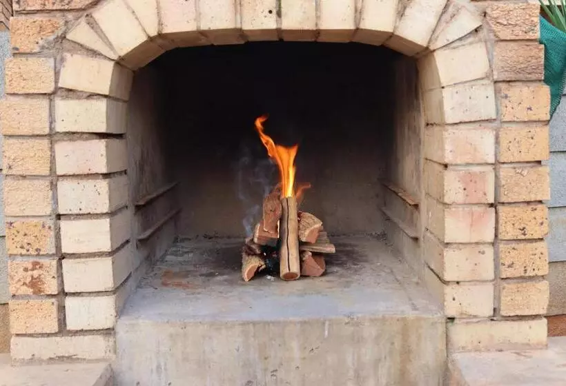 Majatalo Housemartin Guest House