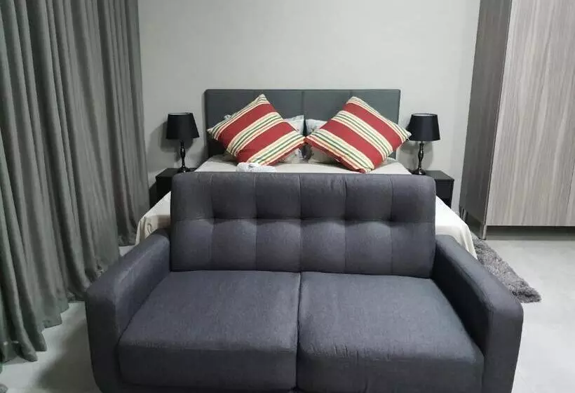 Majatalo Housemartin Guest House