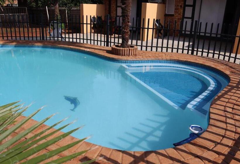 بنسيون Housemartin Guest House