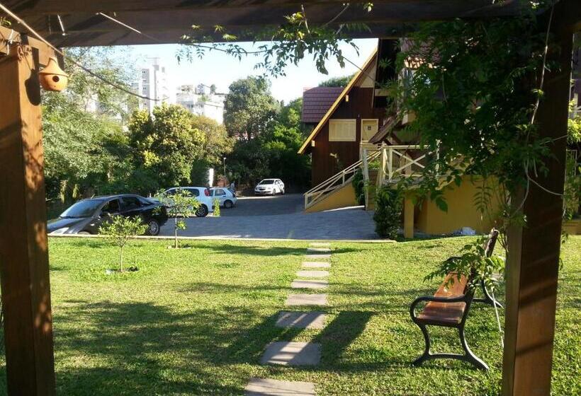 ペンション Pousada Do Chalé