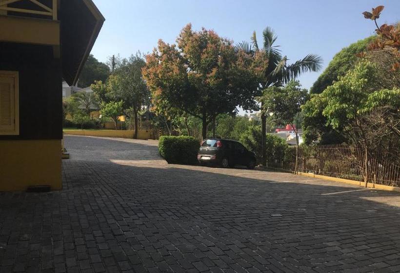 ペンション Pousada Do Chalé