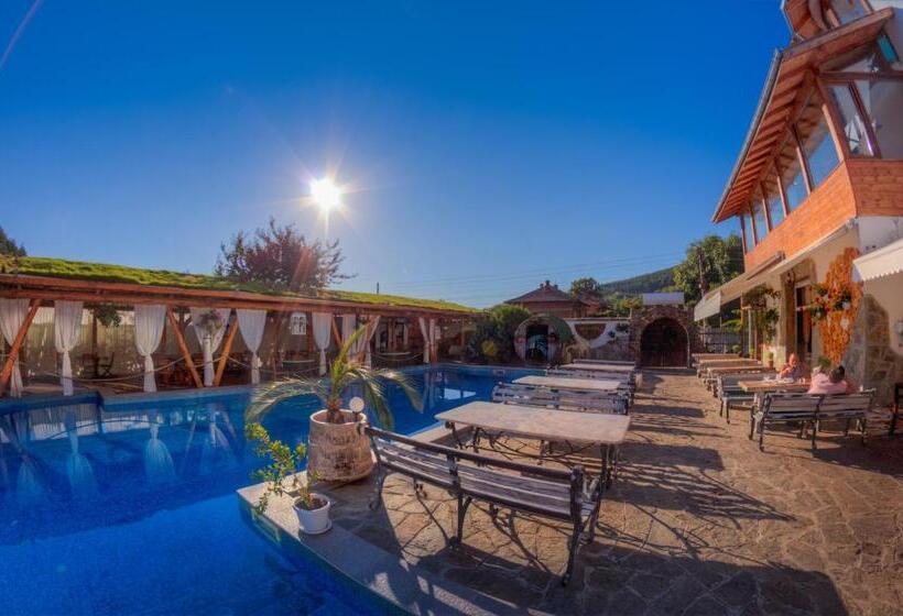 펜션 Tihiat Kut Complex