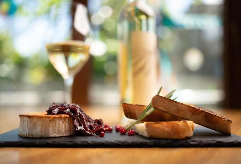 펜션 Tihiat Kut Complex