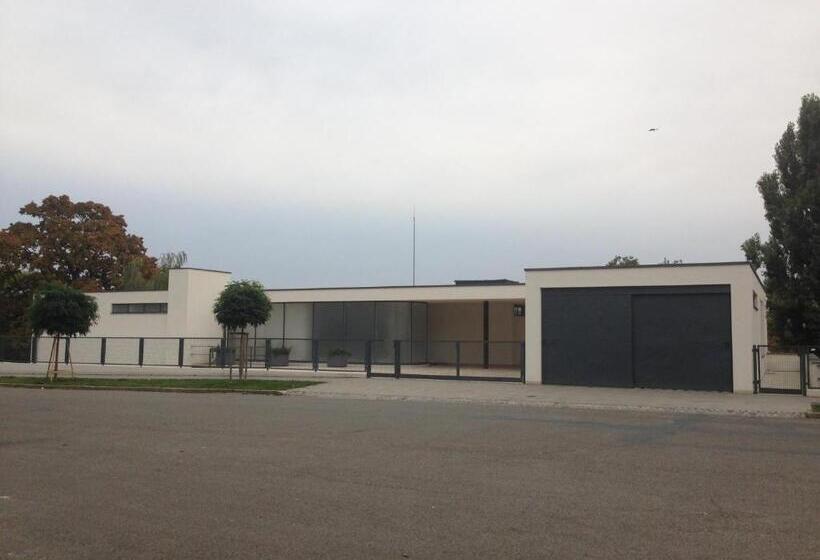 Pensão Ubytování V Brně Schodová